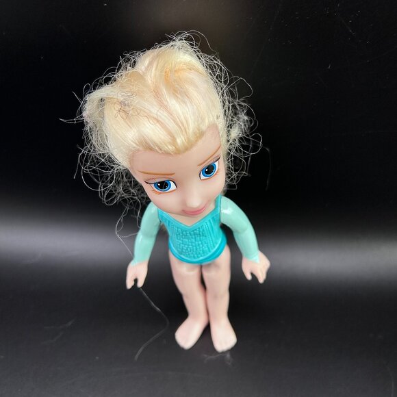 Jakks Pacific Disney Frozen Princess Elsa Petite 6" Mini Doll Toy - Picture 3 of 10